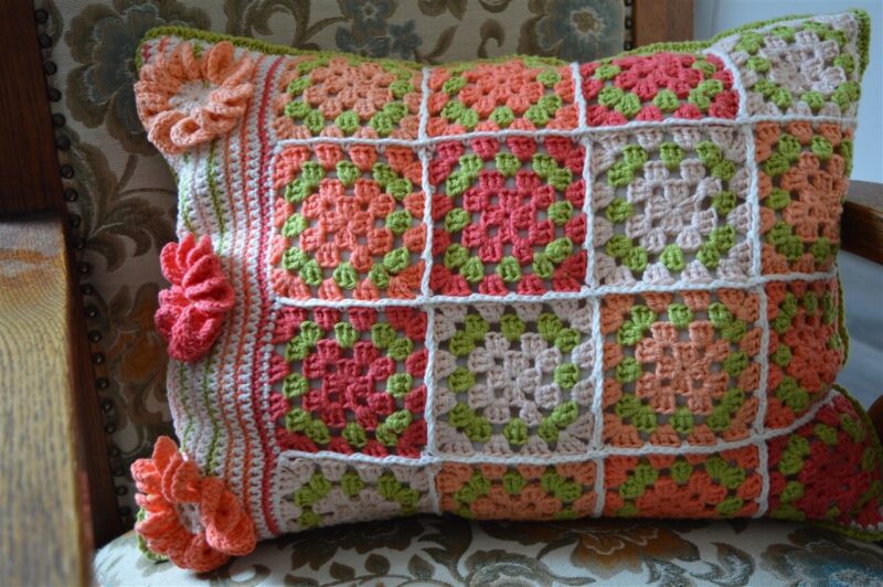 621339622 Kussen Debby